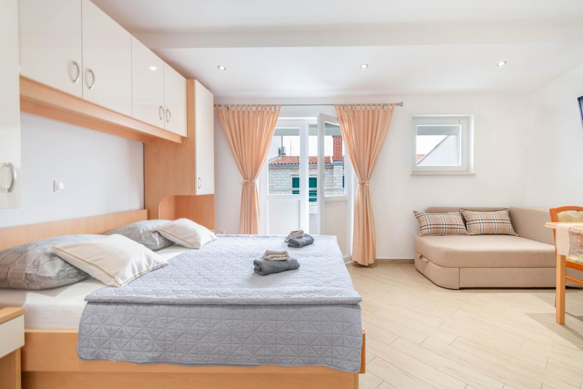 Studio Apartmani Dora マカルスカ エクステリア 写真